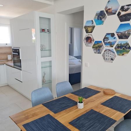 Holiday Apartment Marijana Kastela Ngoại thất bức ảnh