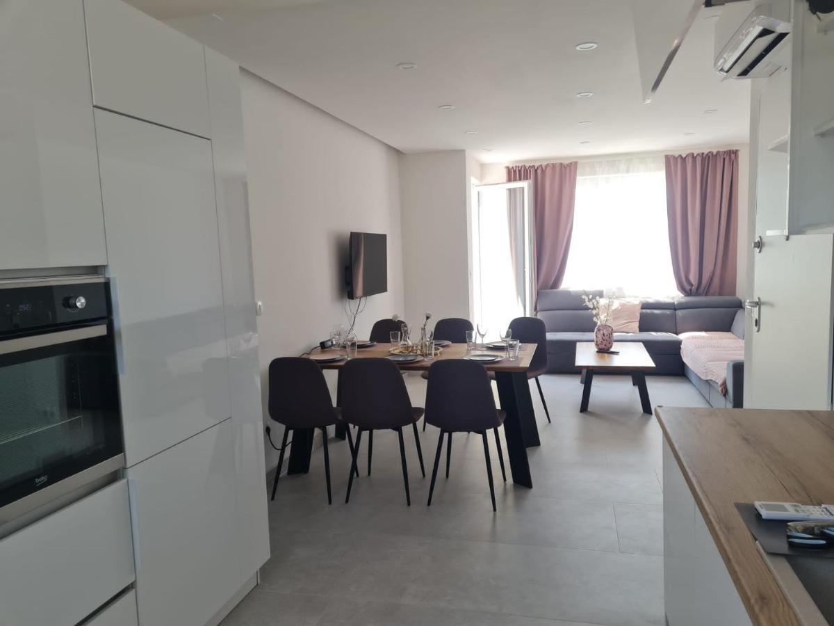 Holiday Apartment Marijana Kastela Ngoại thất bức ảnh