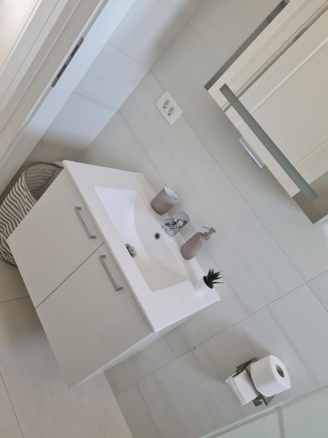 Holiday Apartment Marijana Kastela Ngoại thất bức ảnh