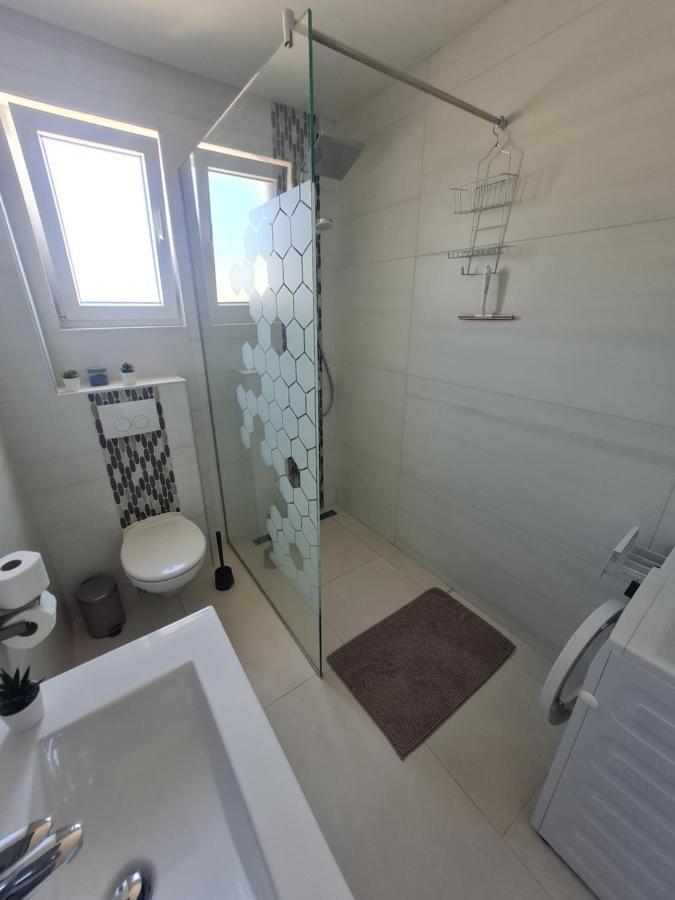 Holiday Apartment Marijana Kastela Ngoại thất bức ảnh