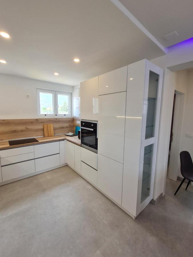 Holiday Apartment Marijana Kastela Ngoại thất bức ảnh
